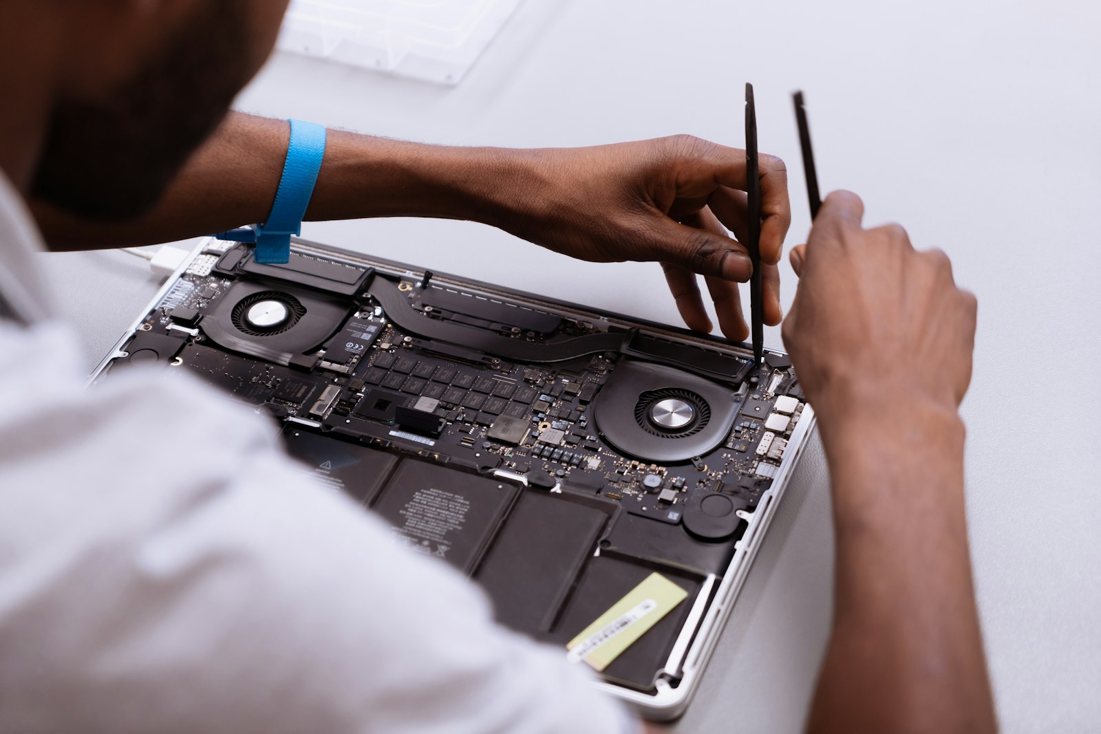 IT Support & Troubleshooting — NICE Venture Information Technologies, Dubai